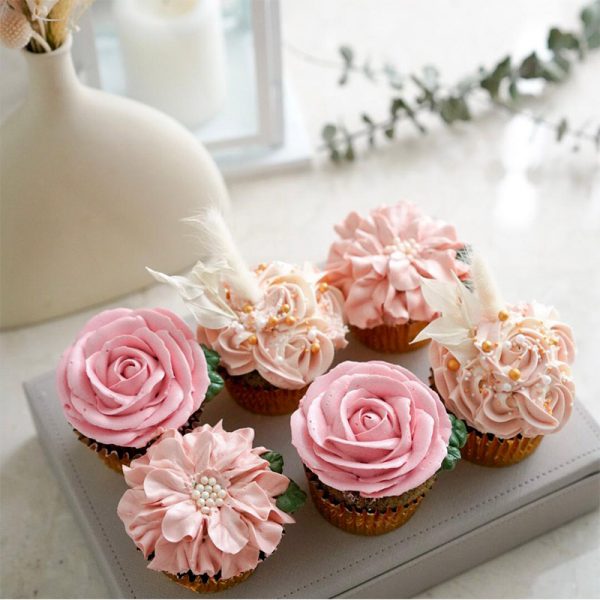 Ashley Cupcakes (Box of 6) (1)